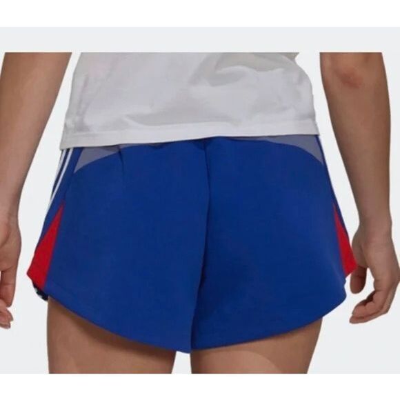 ✨ADIDAS SPORTSWEAR COLORBLOCK SHORTS✨ - Picture 5 of 9
